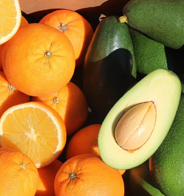 Acheter des avocats bacon et des oranges