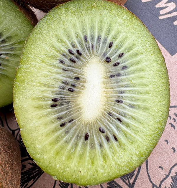 Kiwis und Hass-Avocados online bei Tropitop kaufen