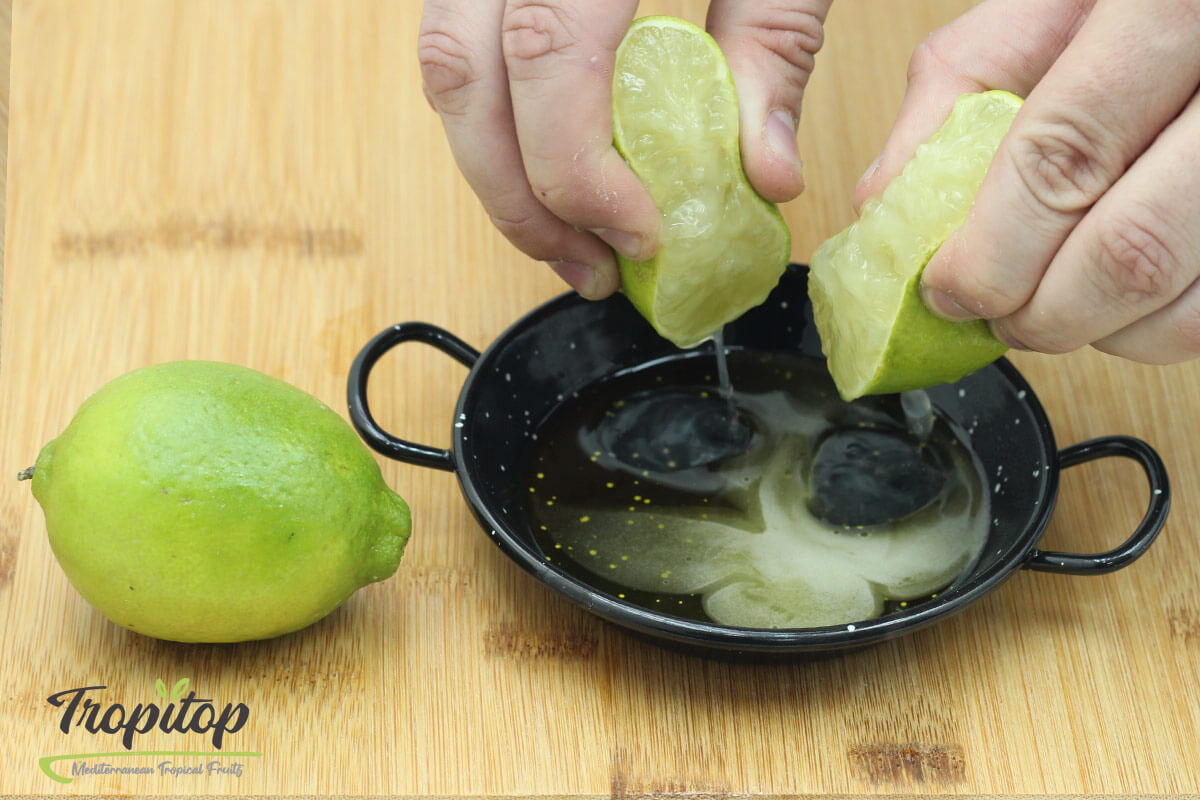 Tartar de Langostinos con Aguacate y Mango